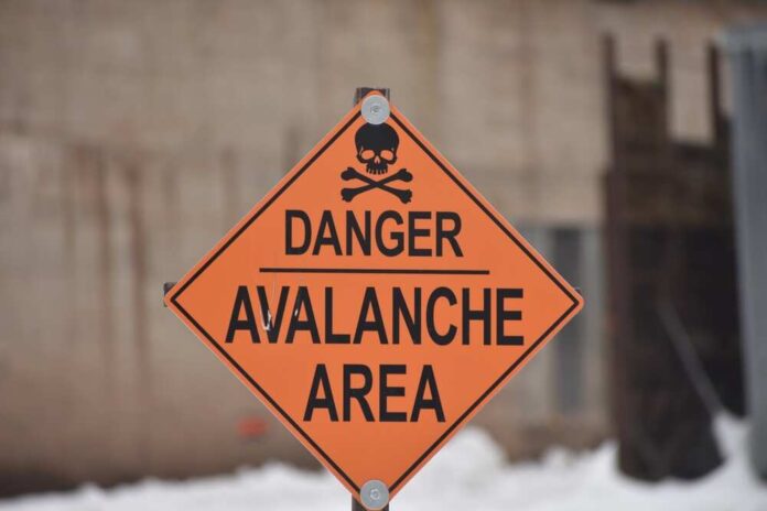 2383793551 featured image Tragic Discovery of Deceased Skiers in Swiss Alps Highlights Avalanche Dangers