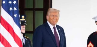 Dem Senator Praises Trump-Backed Parade, Honors 250 Years of Army Service