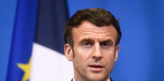 Macron's SHOCKING Greenland Warning to U.S.